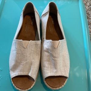 TOMS women’s 10 Espadrilles